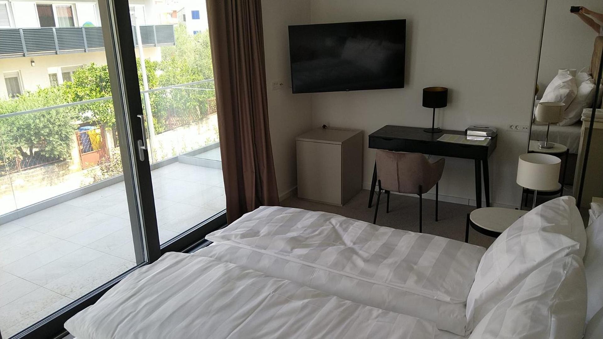 Hotel Oscar Kaštela エクステリア 写真
