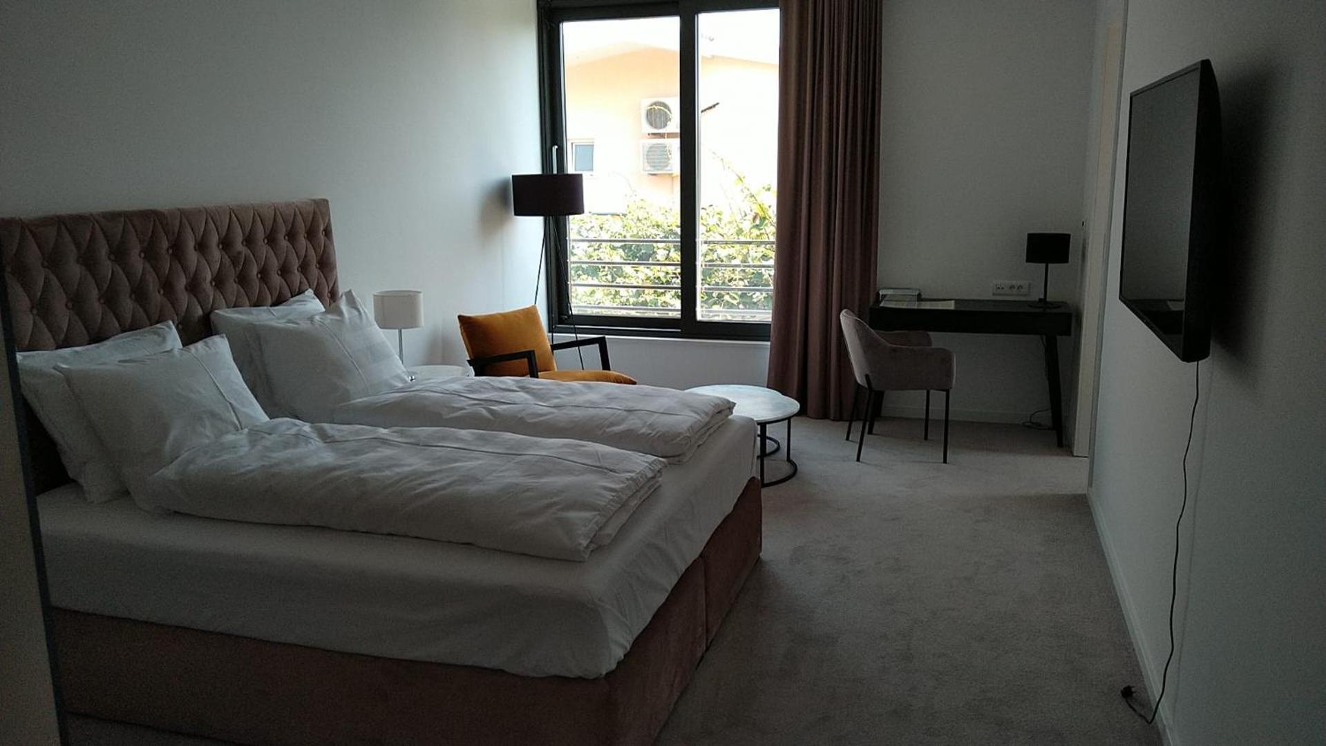 Hotel Oscar Kaštela エクステリア 写真
